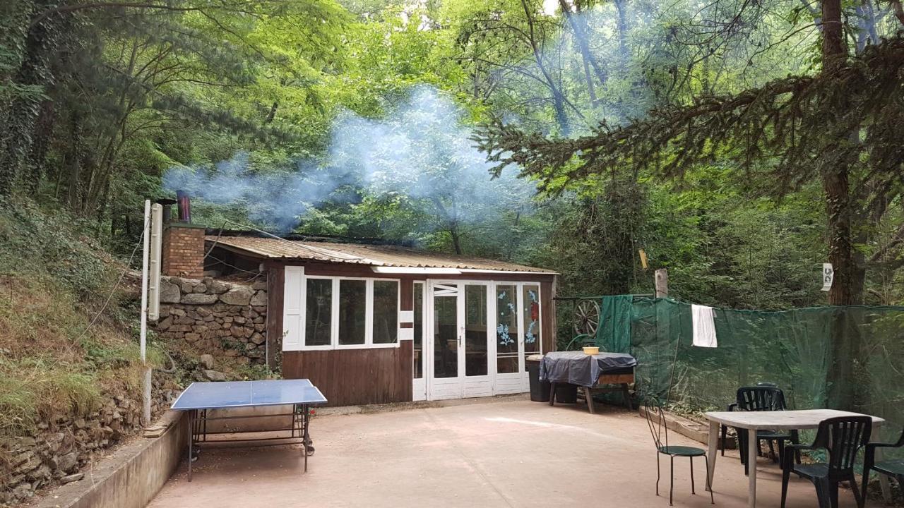 Camping Le P'Tit Bonheur Escaro Екстериор снимка