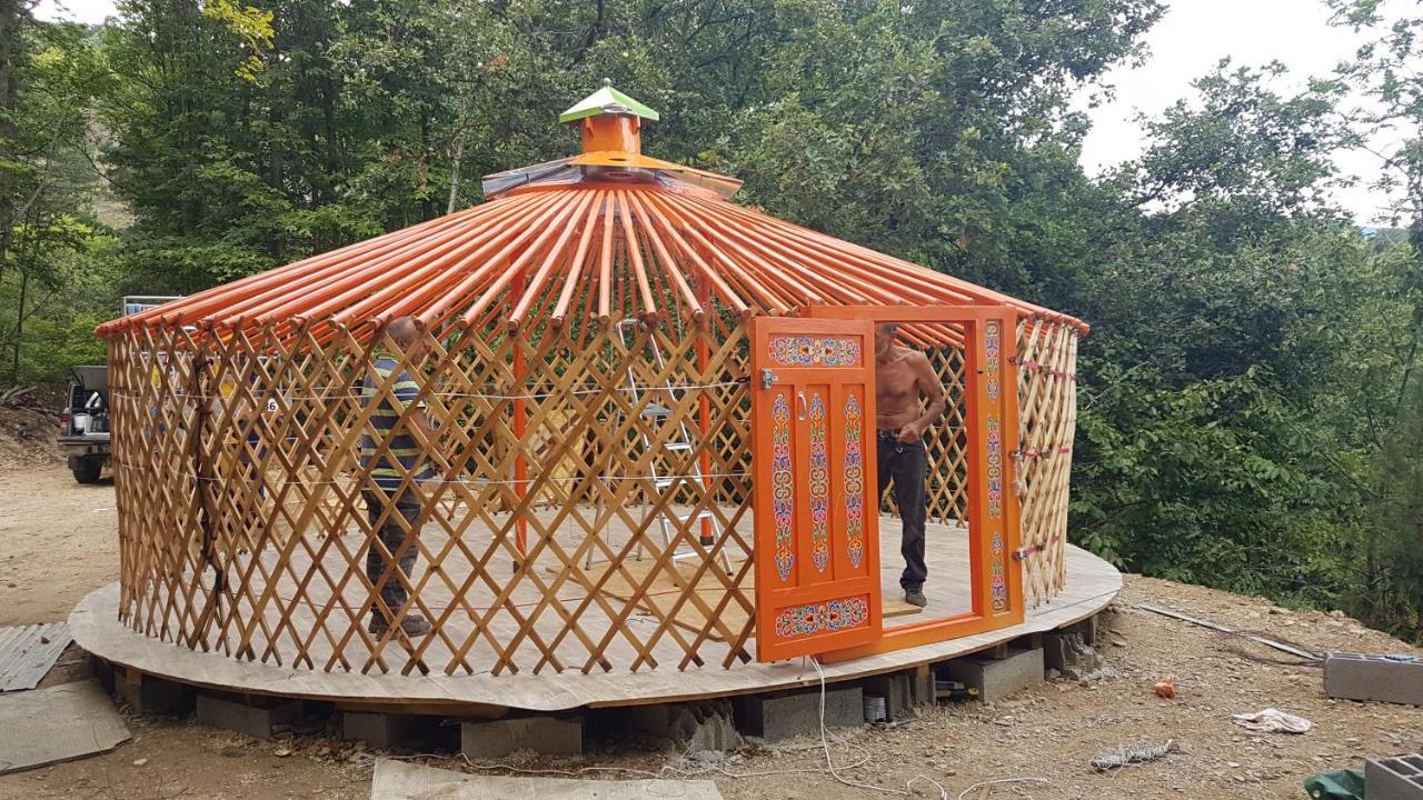 Camping Le P'Tit Bonheur Escaro Екстериор снимка