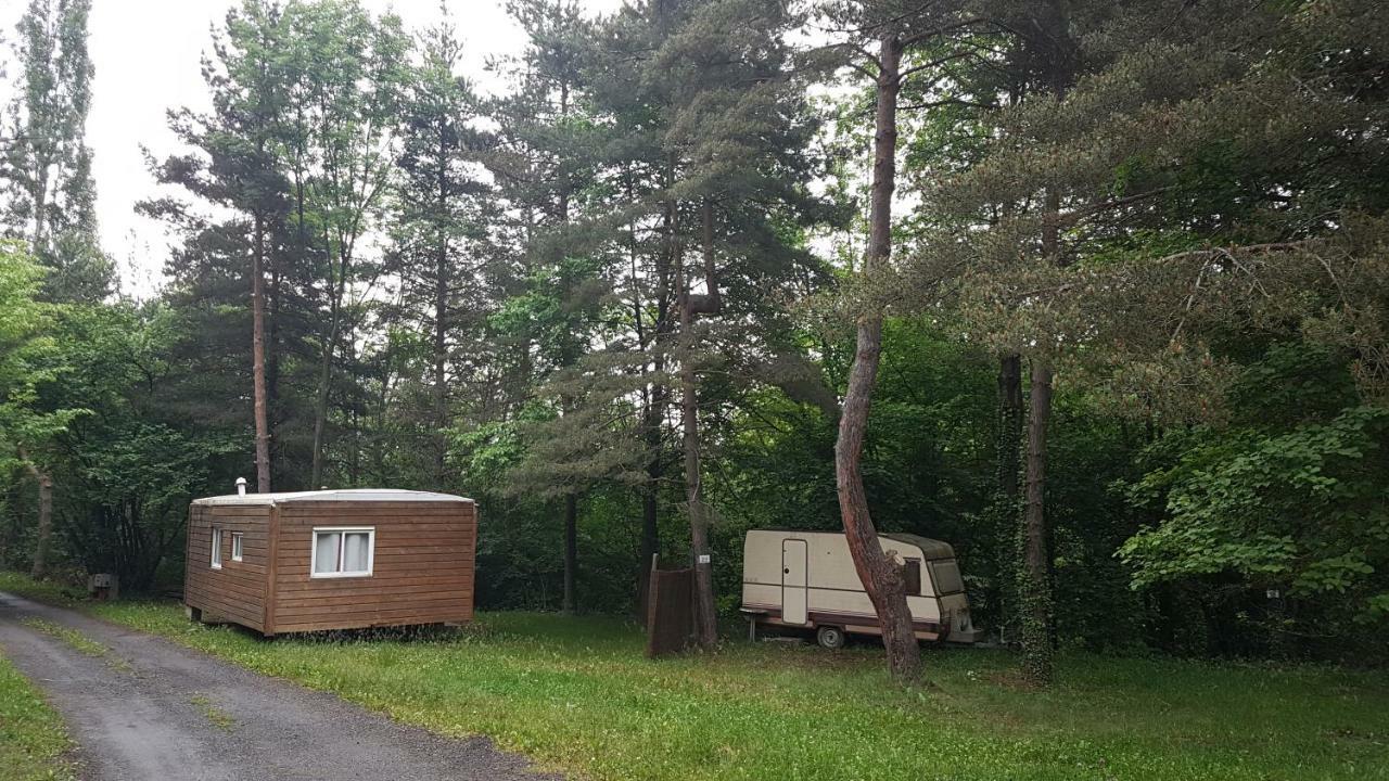 Camping Le P'Tit Bonheur Escaro Екстериор снимка